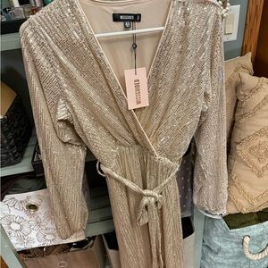 NWT Missguided Sequin Sparkly Wrap Dress with tie waist size 6